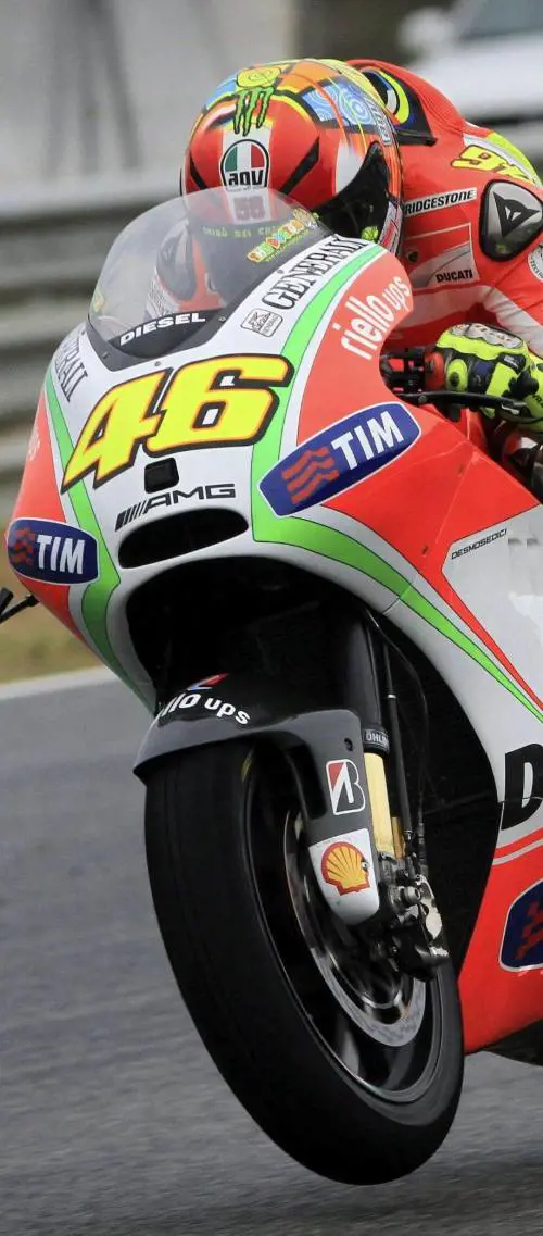 La MotoGp riparte tra rischi e paure «È troppo veloce»