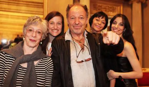 Per una sera il popolo di Vasco in giacca