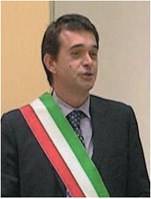 Il senatore detective  smaschera i manager  che aizzano gli operai
