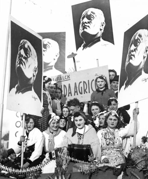 Sesso e moschetto, il Duce e il suo Ventennio erotico