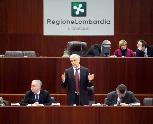 Formigoni: "Ora i partiti riflettano e cambino le regole sui rimborsi"