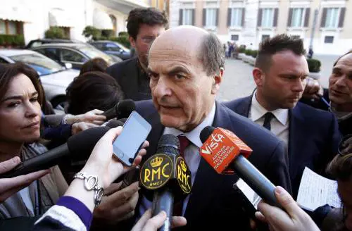 Articolo 18, Monti salva il posto a Bersani