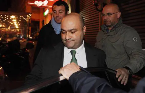 Belsito, i soldi e la falsa segretaria La strana truffa a una militante doc