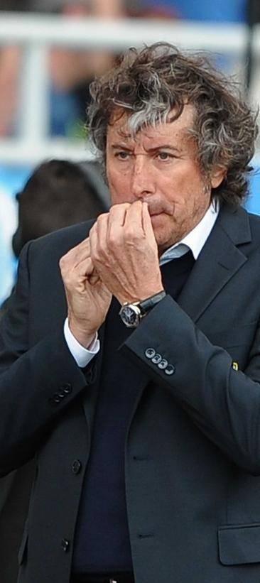 La caduta delle genovesi: quando il calcio è preso a calci