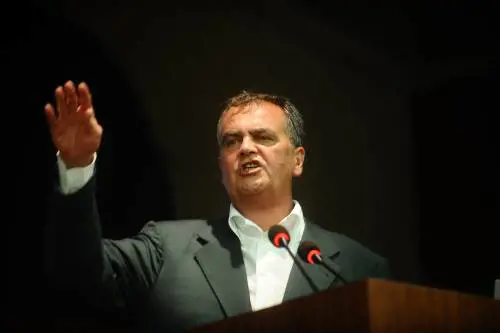 Controlli a raffica su depositi e legami tra Calderoli-Belsito