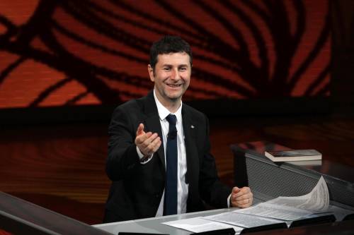 I sindaci emiliani le cantano a Fabio Fazio