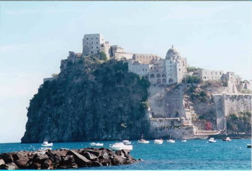 Ci mancava solo questa Spunta la tassa di sbarco per chi va nelle isole minori
