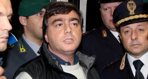 I buchi neri del caso Lavitola  tra anomalie e strani pentiti