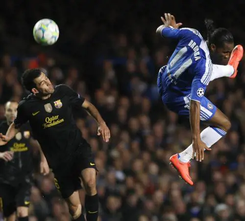 Effetto Drogba E il Chelsea allitaliana sgambetta il Barça