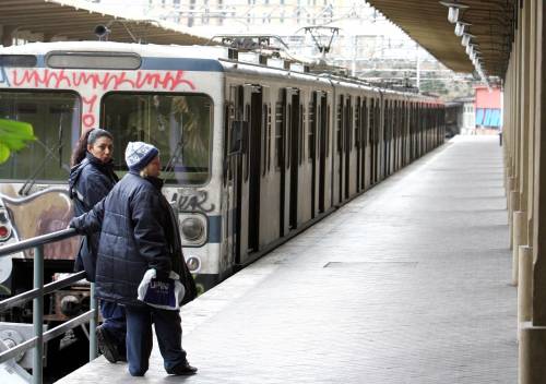 Trasporti, altro venerdì nero a Roma, Bologna e Torino: bus, metro e treni a rischio