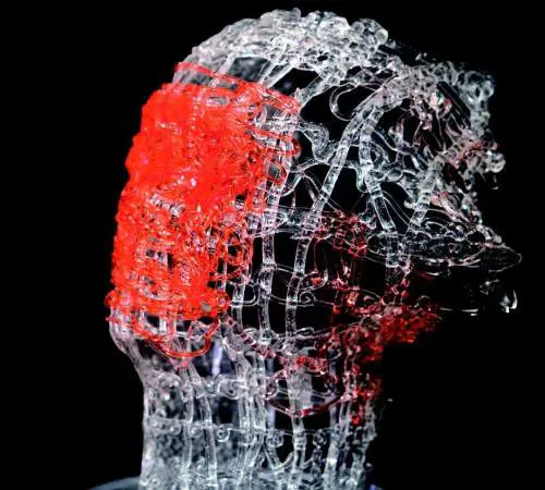 Se dal materiale delle auto nasce una nuova forma d’arte