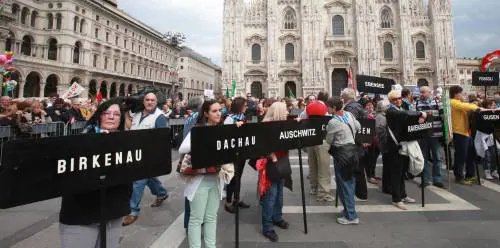 Linvito di Pisapia fa flop: aperti più di 500 negozi