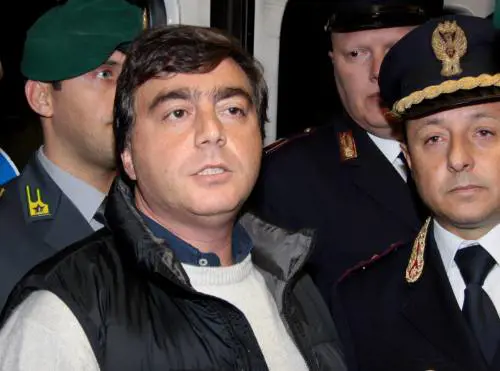 Lavitola ai magistrati: «I soldi da Berlusconi? Debito di riconoscenza»