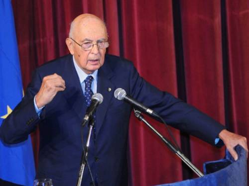 Napolitano ai partiti: "Serve rigenerazione della politica italiana"