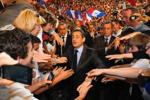 Sarkozy non vince in tv. E perde al centro