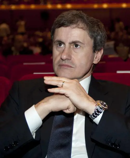 Acea, soci in rivolta Alemanno nel mirino