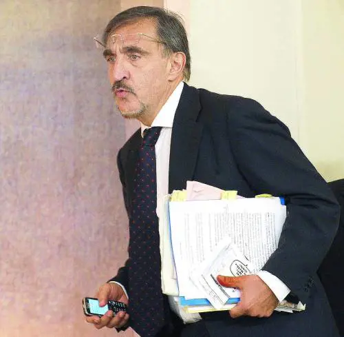 «Il Pd ci ascolti o si vota col Porcellum»