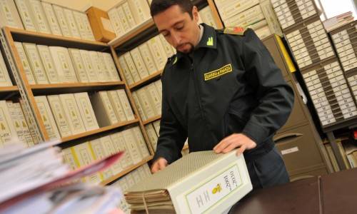Controlli delle Fiamme Gialle su duemila professionisti: "Non dichiarati 190 milioni"