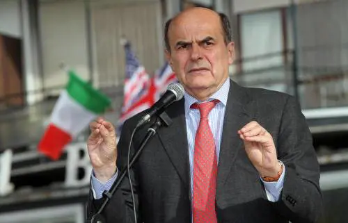 Bersani si sente premier ma Vendola lo stoppa: "Idee chiare o non ci sto"