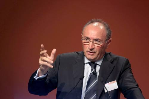 Unicredit, il 2012 fa crescere i profitti
