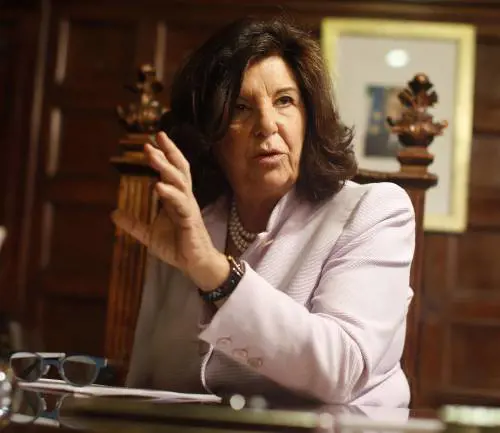 Figuraccia del governo sullemendamento Pdl, lira di Pd e Idv. Il ministro: «Errore del sottosegretario»