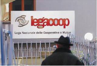 Se la Coop rossa paga solo 4 euro l'ora