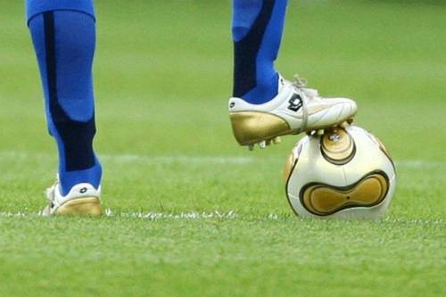 Il calcio è in crisi ma... 20 procuratori in un anno guadagnano 3,2 miliardi