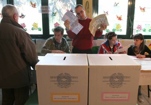 I ballottaggi in cento Comuni: seggi aperti domenica e lunedì Segui lo spoglio su il Giornale.it