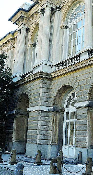 Pass gratuito negato ai volontari in ospedale