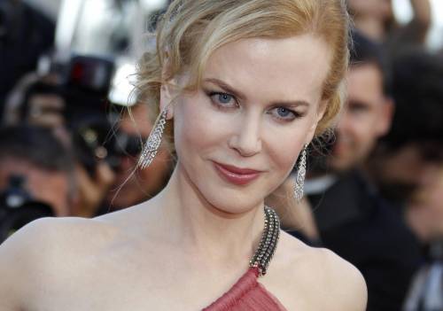 L’algida Kidman si trasforma in una volgare bomba sexy