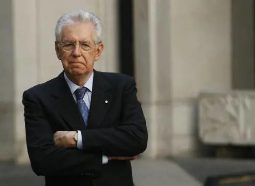 Monti: "La crescita? Senza rigore poggia sulle sabbie mobili"