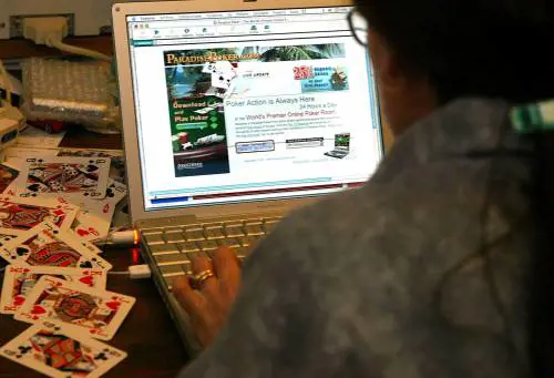 Aprile: cash in calo, bene i tornei Crollano i siti illegali