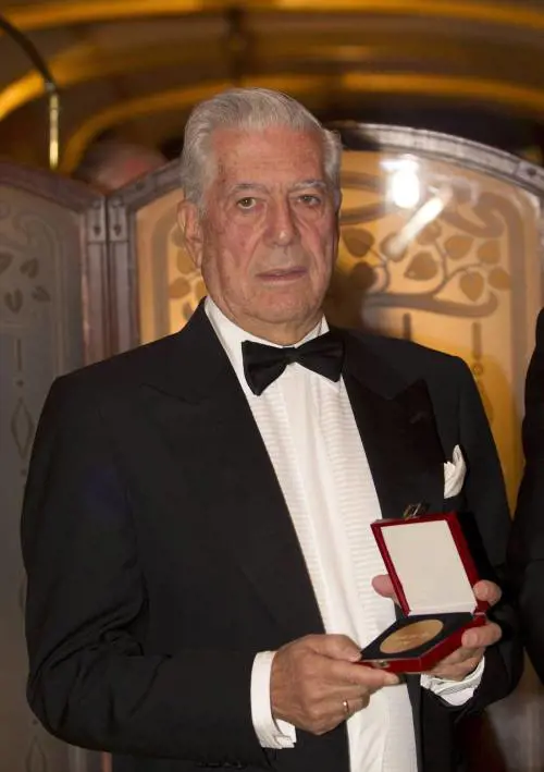 Nella cultura è suonata l’ora dei saltimbanchi