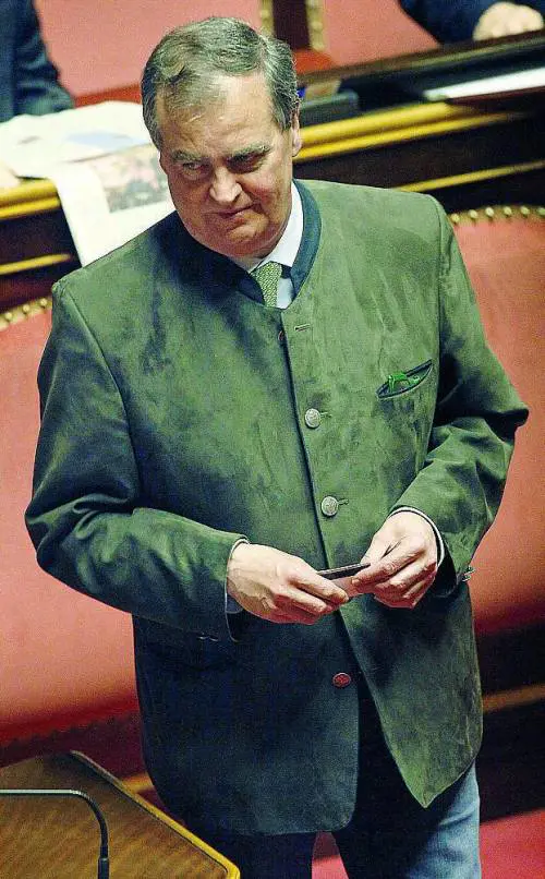 Lega, "paghetta" di Calderoli: prendeva 2mila euro al mese