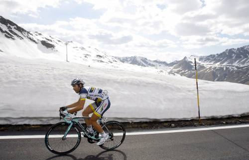 Stelvio, spunta De Gendt L’Italbici s’inchina a Hesjedal