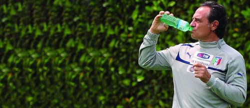 Prandelli prova l’Italia  sotto choc per le scommesse