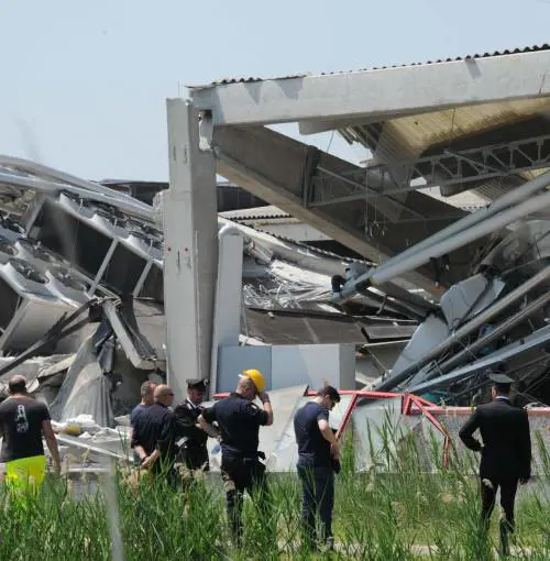 Le case restano vuote e vanno a ruba le tende «Qui non viviamo più»