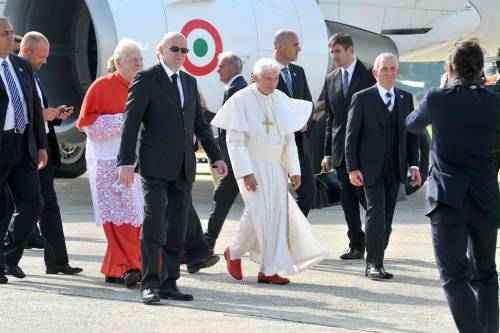 Milano accoglie Benedetto XVI