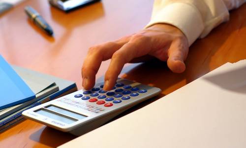 Imu e Irpef da follia Ecco come il Fisco può prelevare il 90%