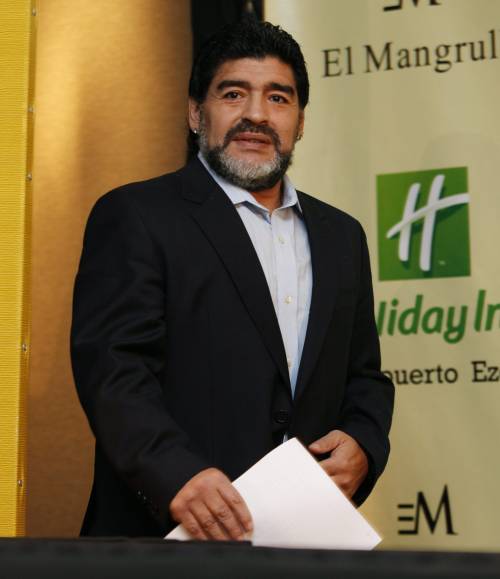 Mezza vittoria su Equitalia E Maradona assicura: "Spiegherò a Napolitano"