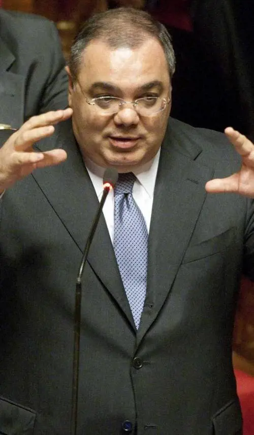 Sorpresa, il Senato dice no allarresto di De Gregorio