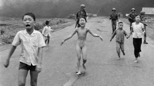 Kim e il bombardamento:  la più famosa foto di guerra ha compiuto quarant'anni