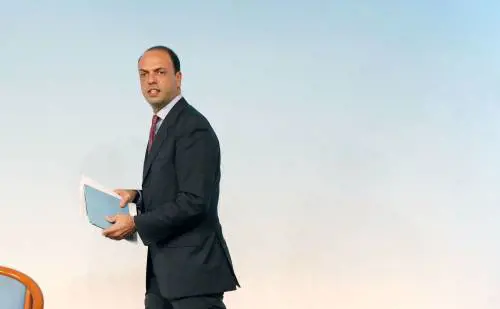 Ecco il piano Pdl anti-tasse: "Vendere i beni dello Stato"