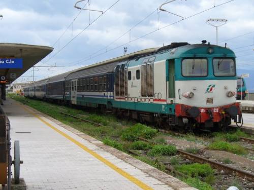 Ferrovie senza fondi, Moretti lancia l'allarme "Treni locali a rischio"