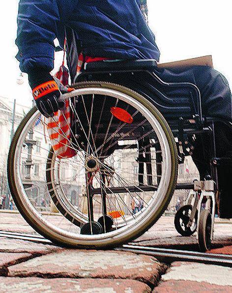 I disabili: «Lo Stato taglia, la Regione ci aiuti»