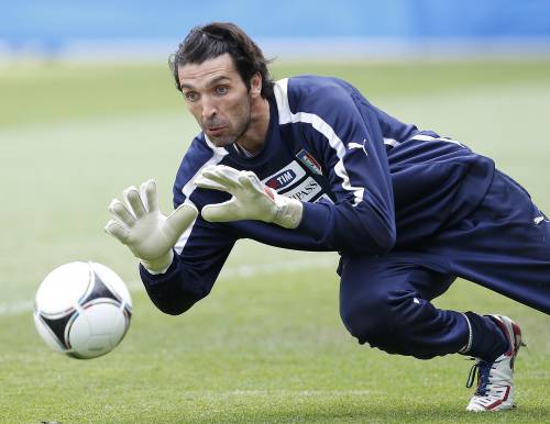 Buffon: "Con gli inglesi ce la giochiamo 50 a 50 Siamo pronti a tutto"