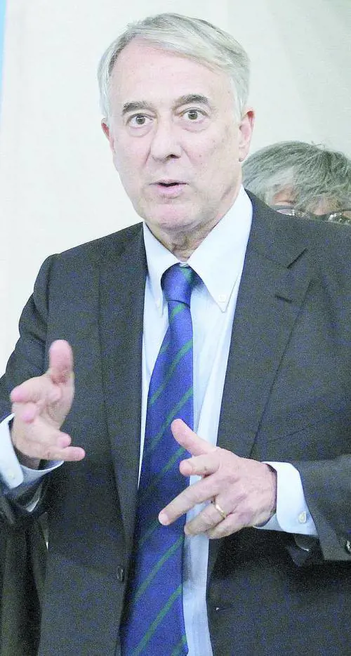 Casa, l«idea» di Pisapia Altre tasse per i ricchi per scontarle ai poveri