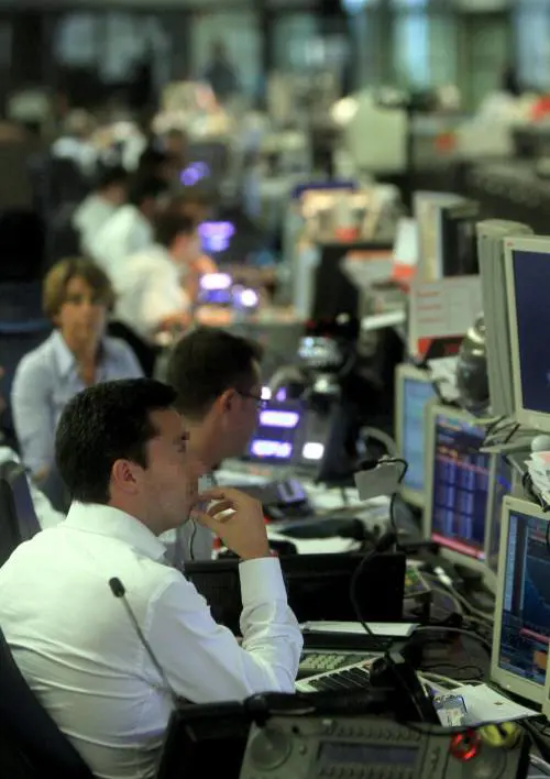 Dalla Merkel unaltra picconata: «Gli Eurobond? Mai finché vivrò»