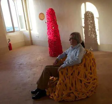 Due mondi, otto artisti, unidea di contemporaneo