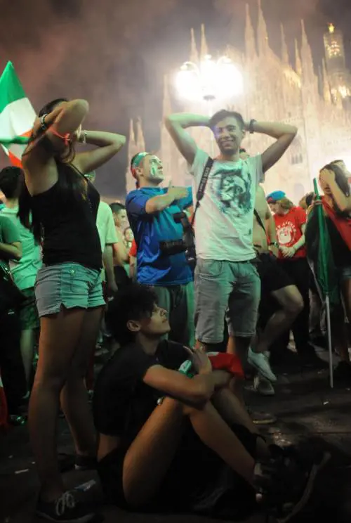 La sconfitta spegne la festa dei centomila Alla fine caos e contusi
